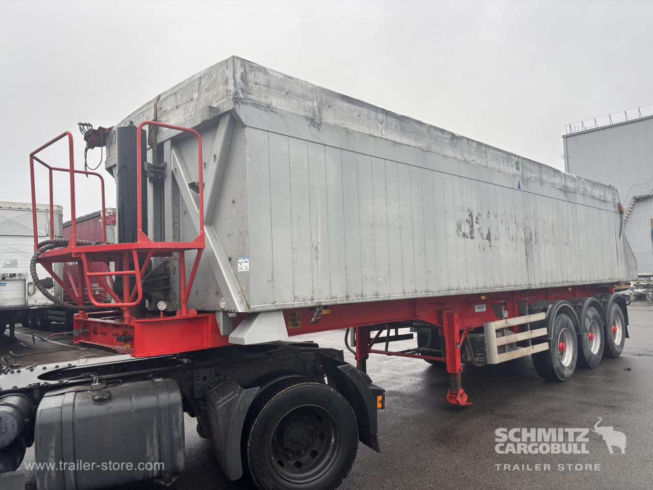Tipper Alu-square sided body 40m³ - סמיטריילר עם מזהיר: תמונה 4 Tipper Alu-square sided body 40m³ - סמיטריילר עם מזהיר: תמונה 4