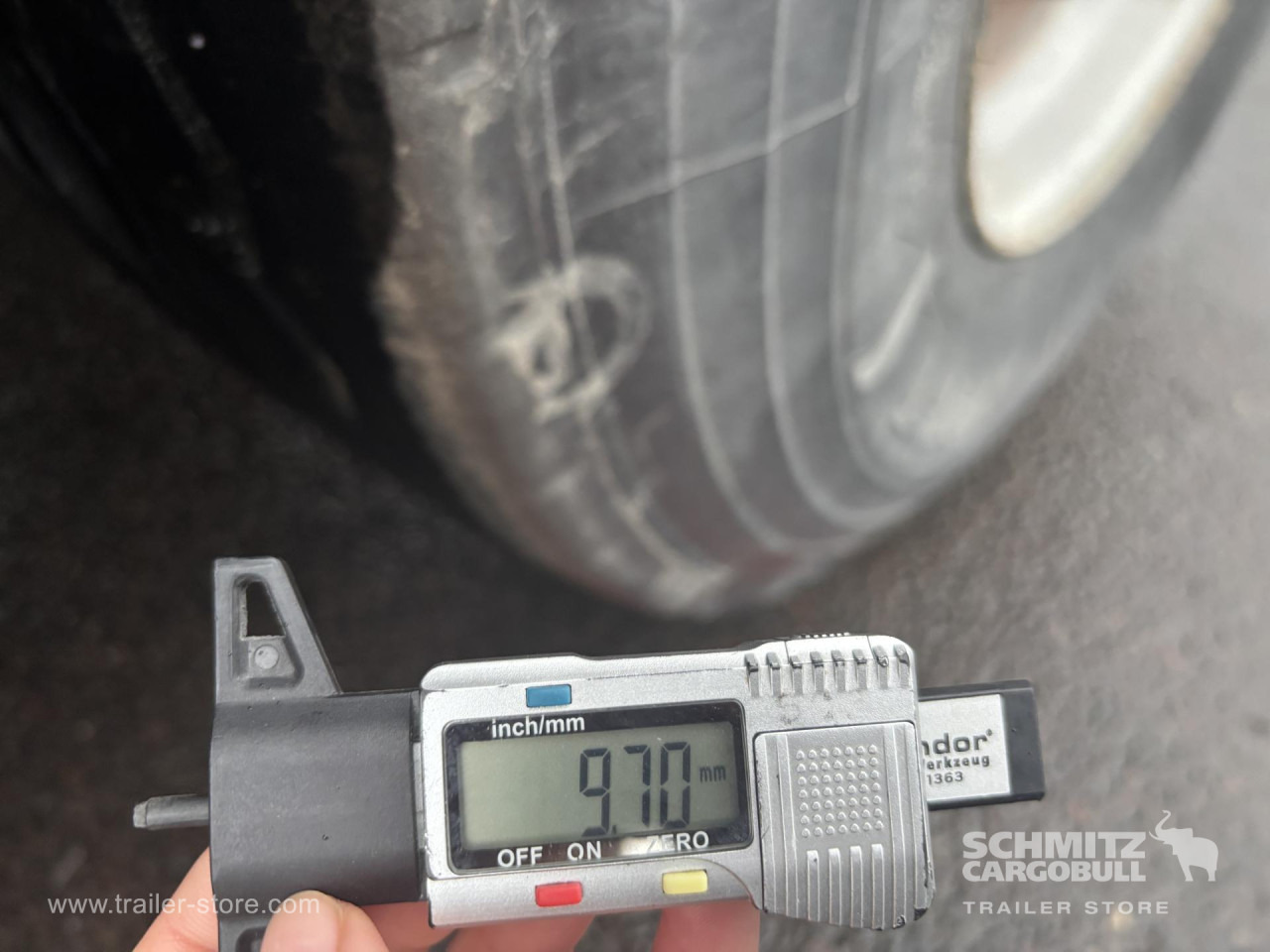 Tipper Alu-square sided body 40m³ - סמיטריילר עם מזהיר: תמונה 2 Tipper Alu-square sided body 40m³ - סמיטריילר עם מזהיר: תמונה 2