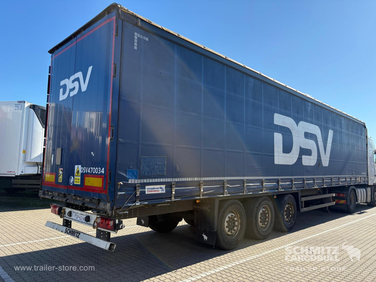 SCHMITZ Curtainsider Standard - סמיטריילר עם וילונות צד: תמונה 1 SCHMITZ Curtainsider Standard - סמיטריילר עם וילונות צד: תמונה 1