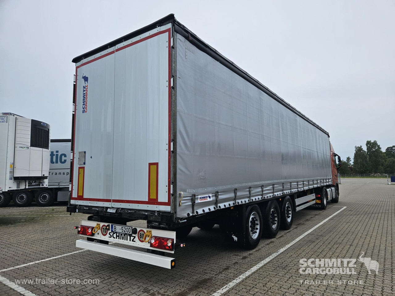 SCHMITZ Curtainsider Standard - סמיטריילר עם וילונות צד: תמונה 1 SCHMITZ Curtainsider Standard - סמיטריילר עם וילונות צד: תמונה 1
