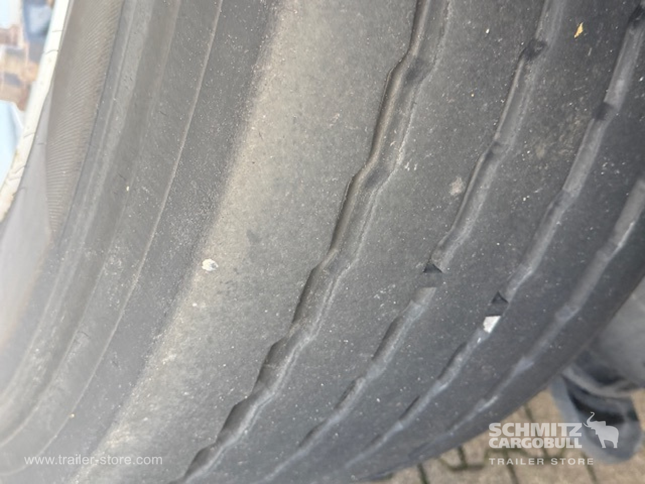 SCHMITZ Oplegger Kasten Standard Taillift - סמיטריילר בתיבה סגורה: תמונה 5 SCHMITZ Oplegger Kasten Standard Taillift - סמיטריילר בתיבה סגורה: תמונה 5