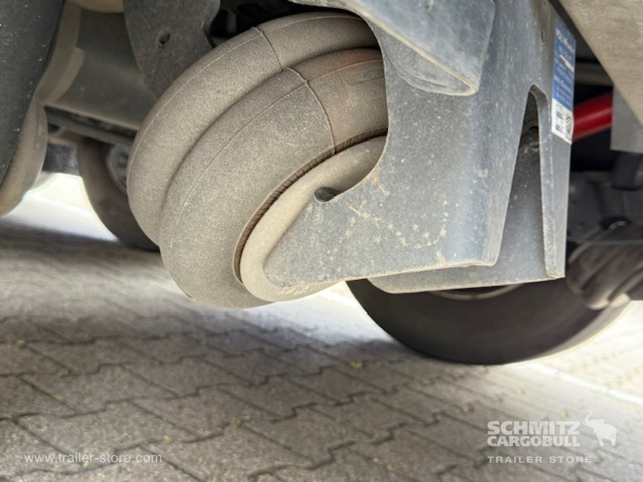 SCHMITZ Oplegger Kasten Standard - סמיטריילר בתיבה סגורה: תמונה 2 SCHMITZ Oplegger Kasten Standard - סמיטריילר בתיבה סגורה: תמונה 2