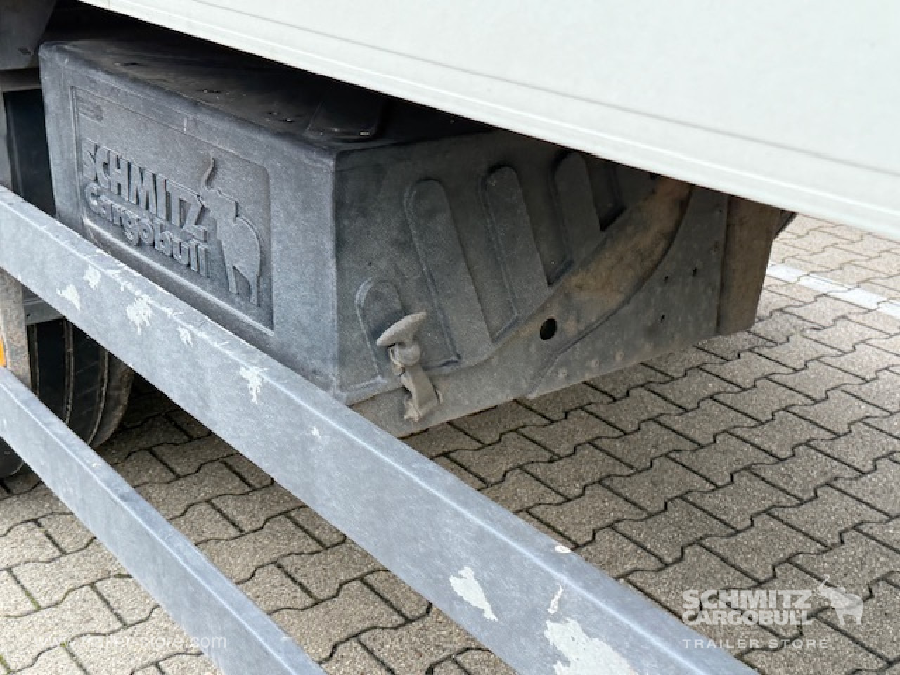 SCHMITZ Oplegger Vries Standard Taillift - סמיטריילר איזותרמי: תמונה 4 SCHMITZ Oplegger Vries Standard Taillift - סמיטריילר איזותרמי: תמונה 4