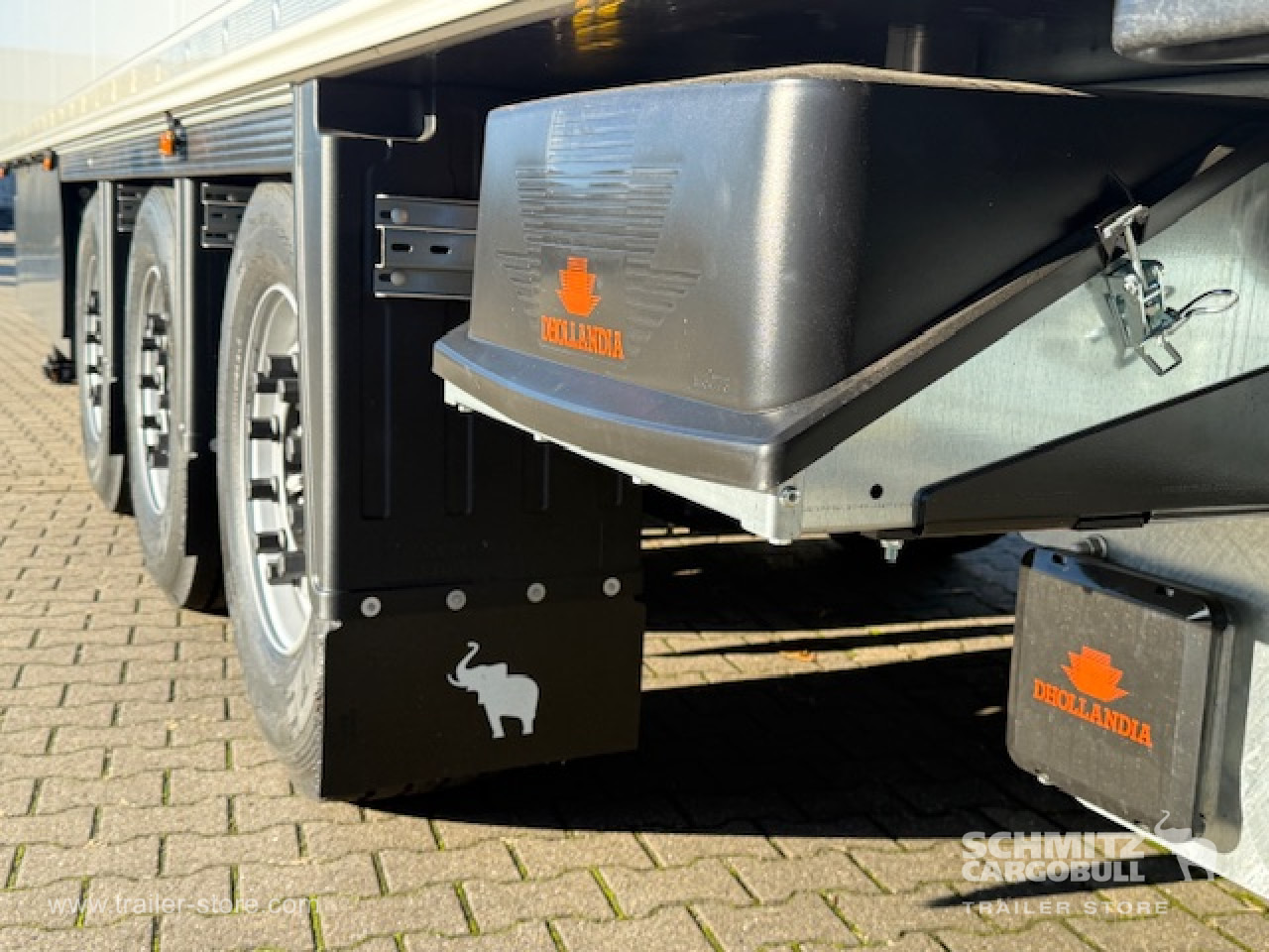 SCHMITZ Oplegger Vries Standard Taillift - סמיטריילר איזותרמי: תמונה 3 SCHMITZ Oplegger Vries Standard Taillift - סמיטריילר איזותרמי: תמונה 3