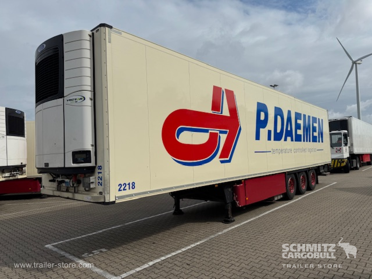 SCHMITZ Oplegger Vries Standard Taillift - סמיטריילר איזותרמי: תמונה 1 SCHMITZ Oplegger Vries Standard Taillift - סמיטריילר איזותרמי: תמונה 1