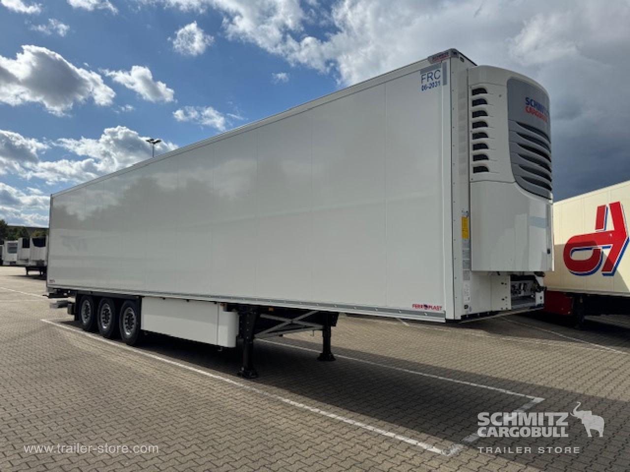 SCHMITZ Oplegger Vries Standard Taillift - סמיטריילר איזותרמי: תמונה 4 SCHMITZ Oplegger Vries Standard Taillift - סמיטריילר איזותרמי: תמונה 4