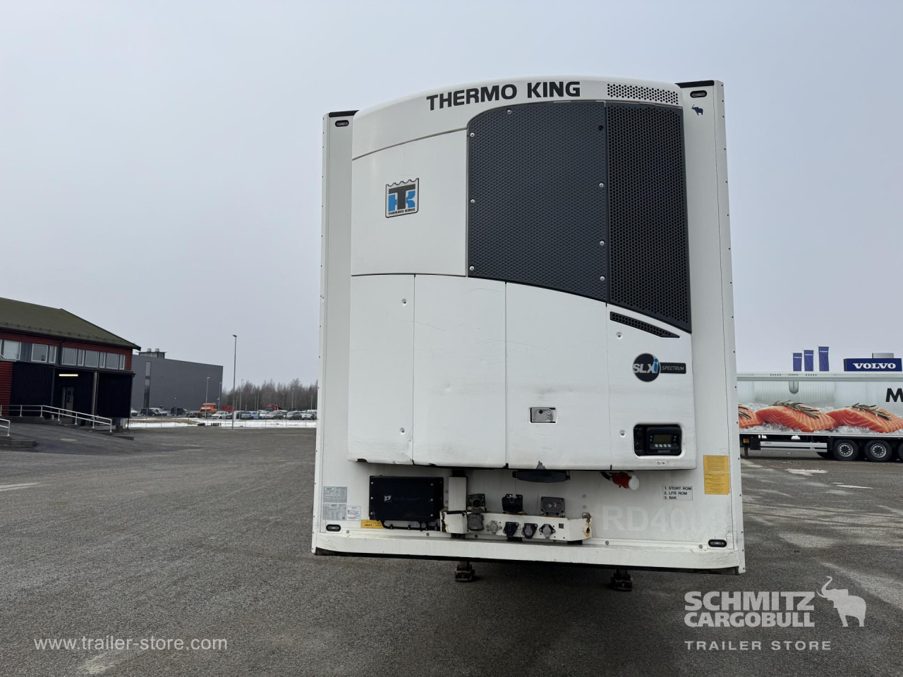 SCHMITZ Reefer Standard Taillift - סמיטריילר איזותרמי: תמונה 4 SCHMITZ Reefer Standard Taillift - סמיטריילר איזותרמי: תמונה 4