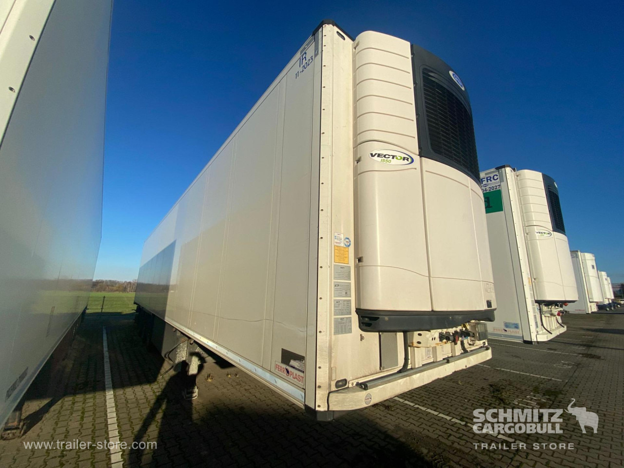 SCHMITZ Reefer Standard Double deck - סמיטריילר איזותרמי: תמונה 1 SCHMITZ Reefer Standard Double deck - סמיטריילר איזותרמי: תמונה 1