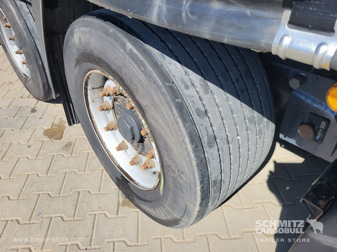 WIELTON Curtainsider Mega - סמיטריילר עם וילונות צד: תמונה 4 WIELTON Curtainsider Mega - סמיטריילר עם וילונות צד: תמונה 4