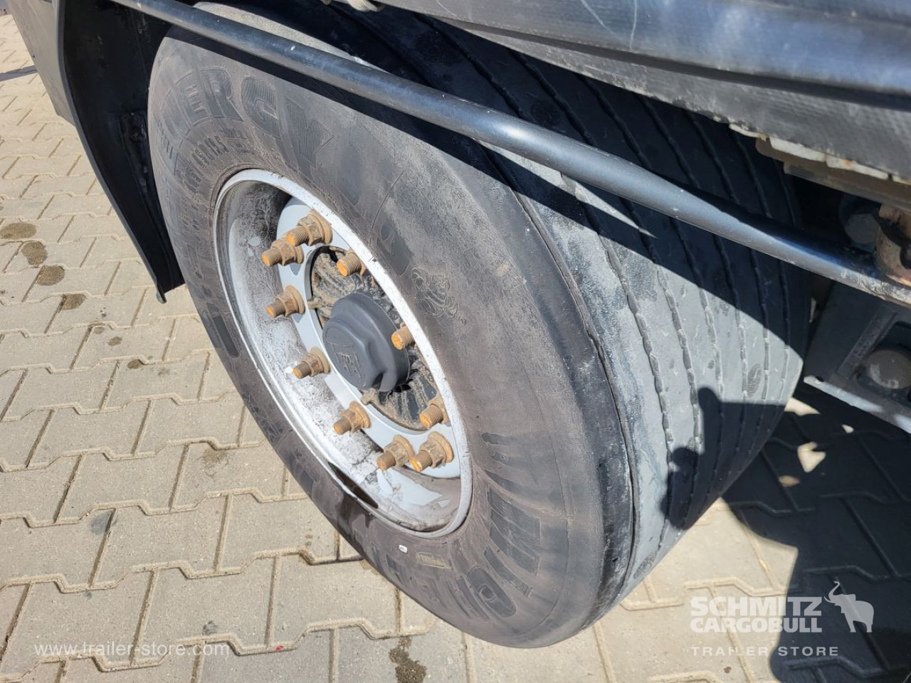 WIELTON Curtainsider Mega - סמיטריילר עם וילונות צד: תמונה 5 WIELTON Curtainsider Mega - סמיטריילר עם וילונות צד: תמונה 5