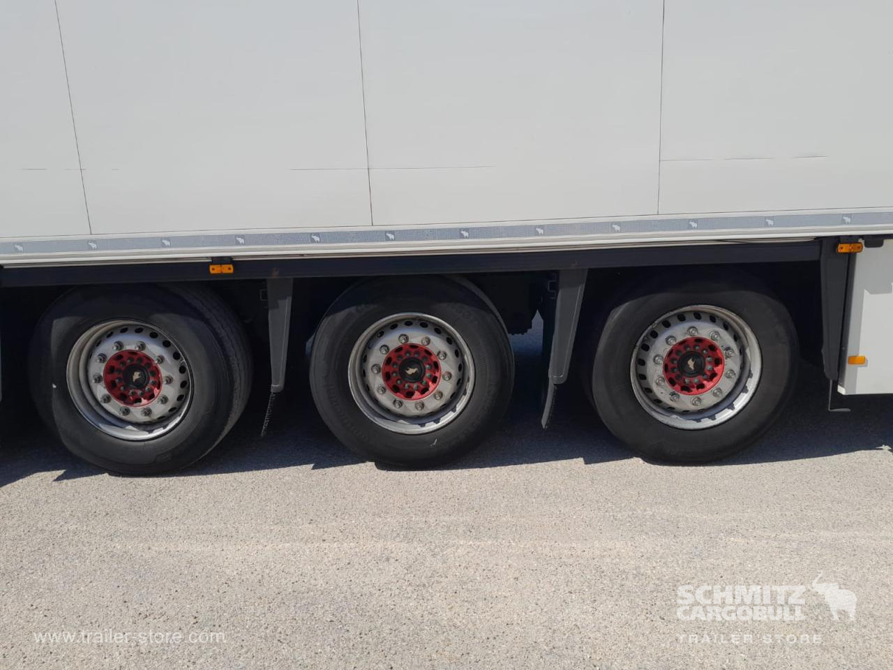 SCHMITZ Reefer Standard Double deck - סמיטריילר איזותרמי: תמונה 2 SCHMITZ Reefer Standard Double deck - סמיטריילר איזותרמי: תמונה 2