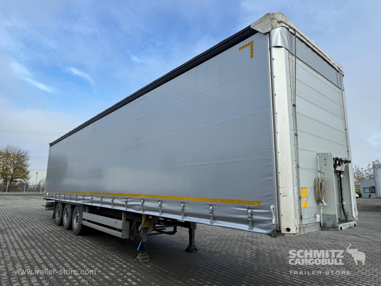 SCHMITZ Curtainsider Standard - סמיטריילר עם וילונות צד: תמונה 1 SCHMITZ Curtainsider Standard - סמיטריילר עם וילונות צד: תמונה 1