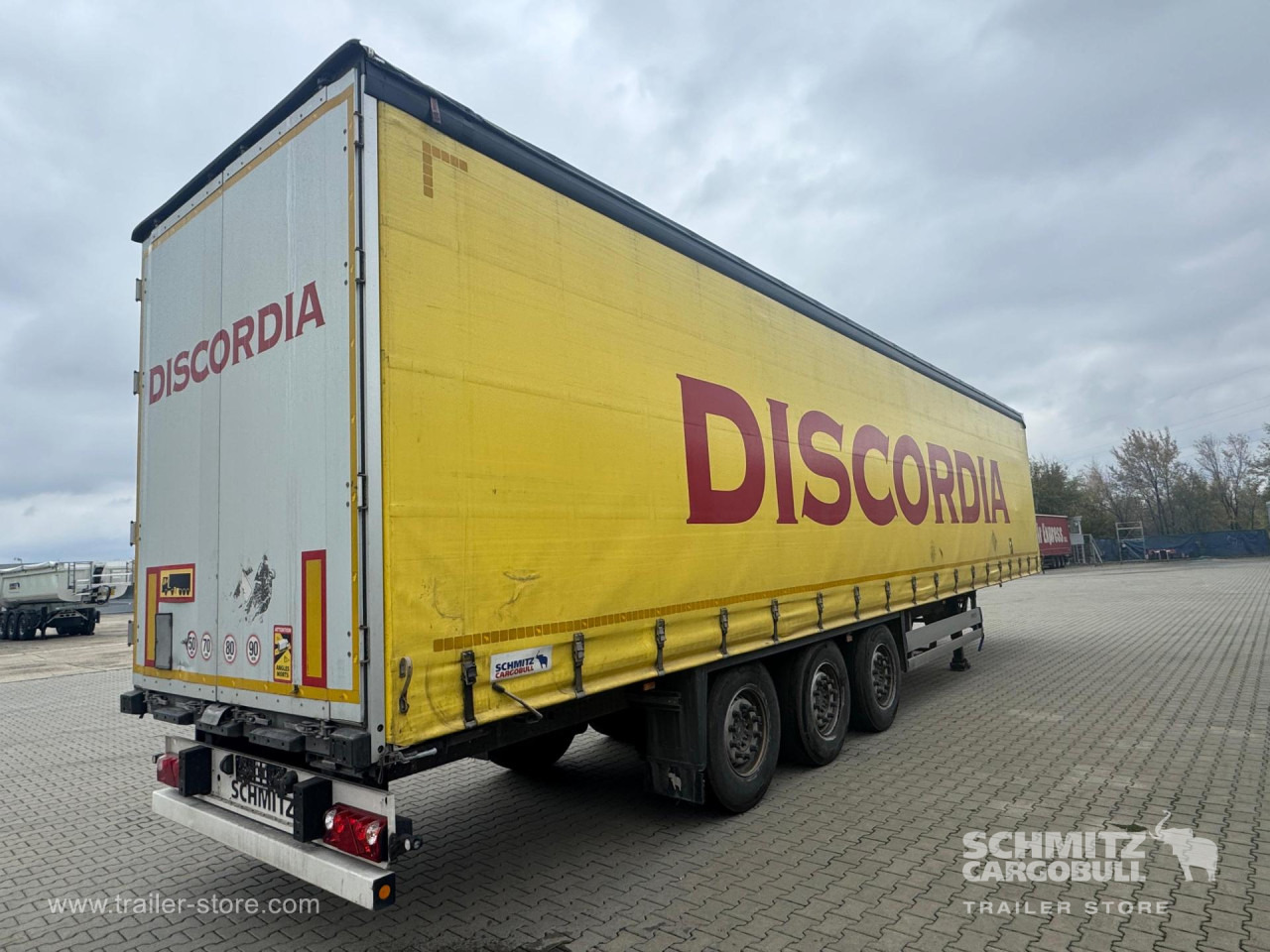 SCHMITZ Curtainsider Standard - סמיטריילר עם וילונות צד: תמונה 5 SCHMITZ Curtainsider Standard - סמיטריילר עם וילונות צד: תמונה 5