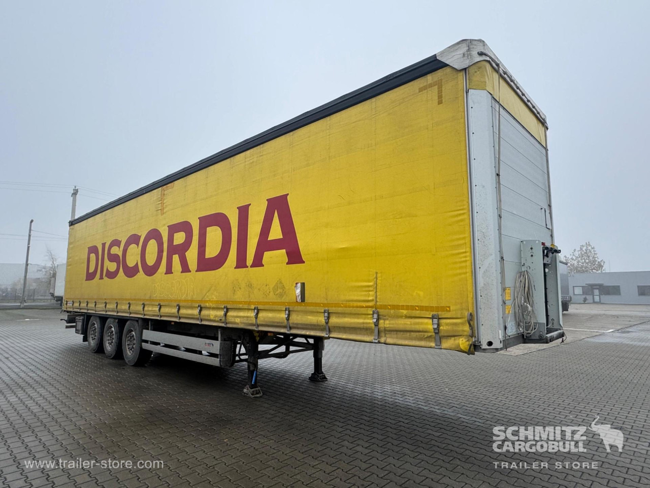 SCHMITZ Curtainsider Standard - סמיטריילר עם וילונות צד: תמונה 1 SCHMITZ Curtainsider Standard - סמיטריילר עם וילונות צד: תמונה 1
