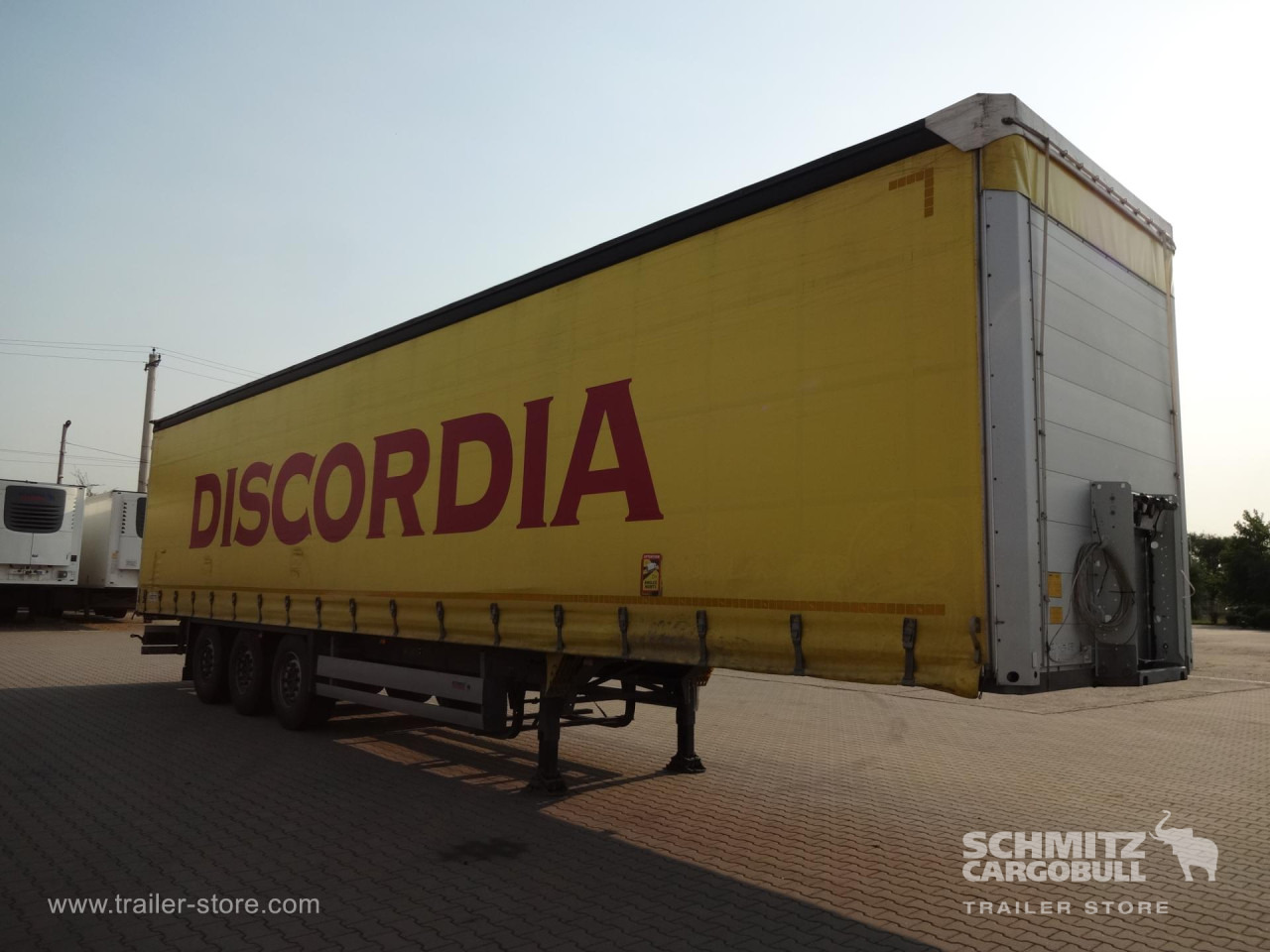 SCHMITZ Curtainsider Standard - סמיטריילר עם וילונות צד: תמונה 4 SCHMITZ Curtainsider Standard - סמיטריילר עם וילונות צד: תמונה 4