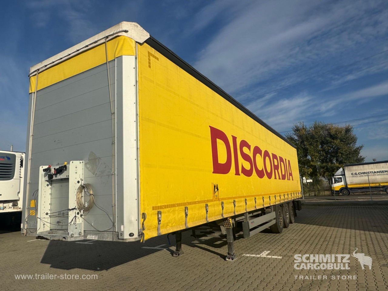 SCHMITZ Curtainsider Standard - סמיטריילר עם וילונות צד: תמונה 1 SCHMITZ Curtainsider Standard - סמיטריילר עם וילונות צד: תמונה 1
