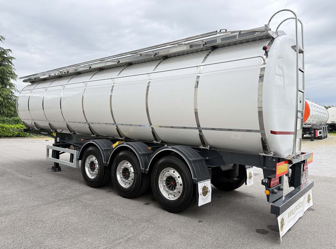BATA CISTERNA IN PRONTA CONSEGA-NEW FOOD TANK READY FOR DELIVERY - סמיטריילר מכל: תמונה 2 BATA CISTERNA IN PRONTA CONSEGA-NEW FOOD TANK READY FOR DELIVERY - סמיטריילר מכל: תמונה 2