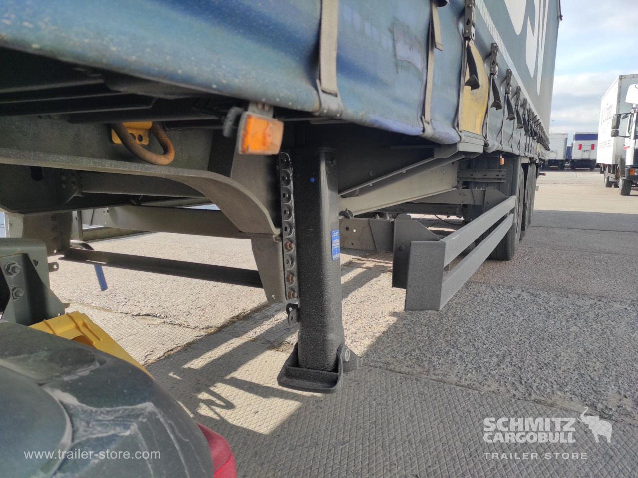 SCHMITZ Напівпричіп Стандартний - סמיטריילר עם וילונות צד: תמונה 4 SCHMITZ Напівпричіп Стандартний - סמיטריילר עם וילונות צד: תמונה 4