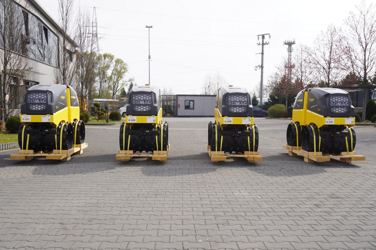 BOMAG BMP 8500 brand-new trench roller / Remote Control / 4 units - רולר כביש: תמונה 2 BOMAG BMP 8500 brand-new trench roller / Remote Control / 4 units - רולר כביש: תמונה 2