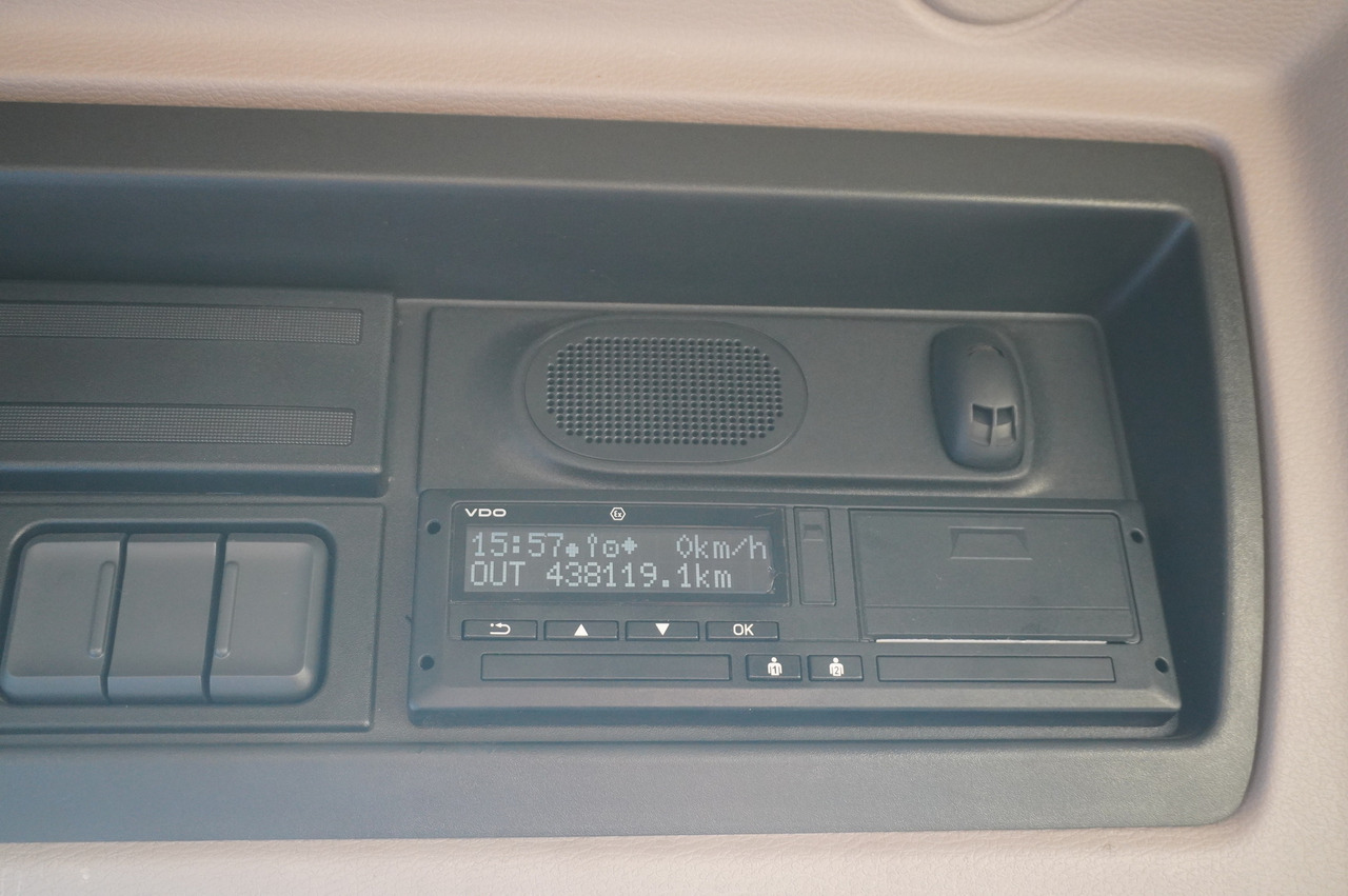 משאית קירור DAF LF 290 E6 4×2 / Lamberet refrigerated box 22 pallets / Multitemperature / Carrier Supra 1150 MT: תמונה 15 משאית קירור DAF LF 290 E6 4×2 / Lamberet refrigerated box 22 pallets / Multitemperature / Carrier Supra 1150 MT: תמונה 15