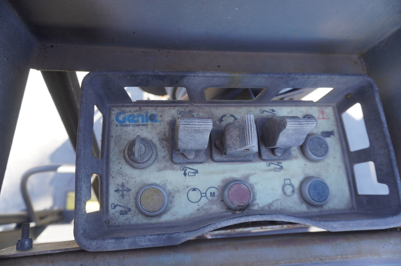 מעמיס גלגלים GENIE GTH 4016ER ROTO 4x4x4 / 16 M reach / 4100 MTH! / 4 tons: תמונה 20