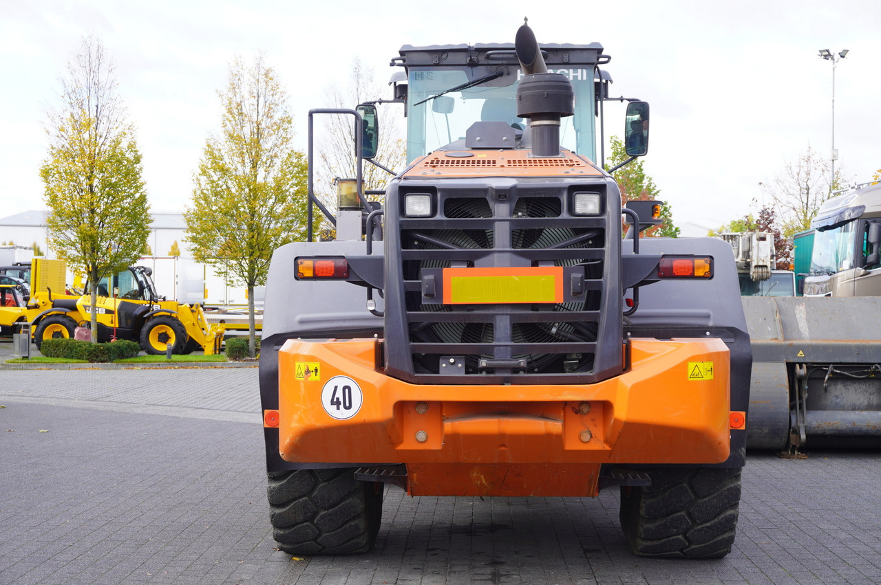 HITACHI ZW220 articulated loader / 2 buckets - מעמיס גלגלים: תמונה 5 HITACHI ZW220 articulated loader / 2 buckets - מעמיס גלגלים: תמונה 5