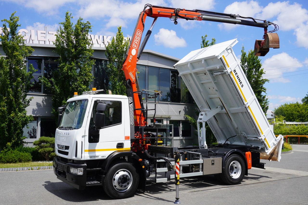 IVECO Eurocargo 160E22 EEV Dump truck / Bortmatic / Crane FASSI F95A.0.22 - משאית צד נופל/ שטוחה, משאית מנוף: תמונה 1 IVECO Eurocargo 160E22 EEV Dump truck / Bortmatic / Crane FASSI F95A.0.22 - משאית צד נופל/ שטוחה, משאית מנוף: תמונה 1