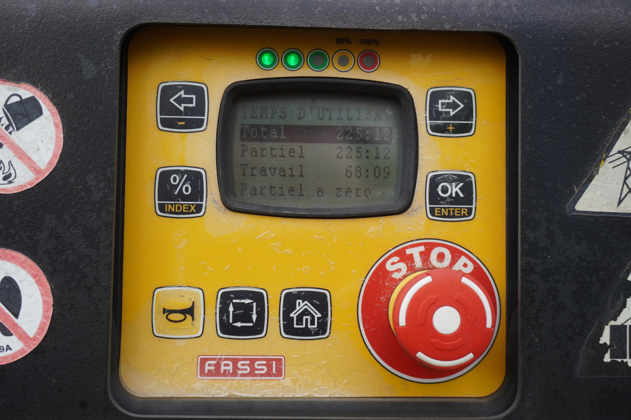 IVECO STRALIS 19.310 E6 / Flatbed 19 EPAL / FASSI F135 / 225 MTH! / 5.7 T - משאית מנוף, משאית מנוף: תמונה 2 IVECO STRALIS 19.310 E6 / Flatbed 19 EPAL / FASSI F135 / 225 MTH! / 5.7 T - משאית מנוף, משאית מנוף: תמונה 2