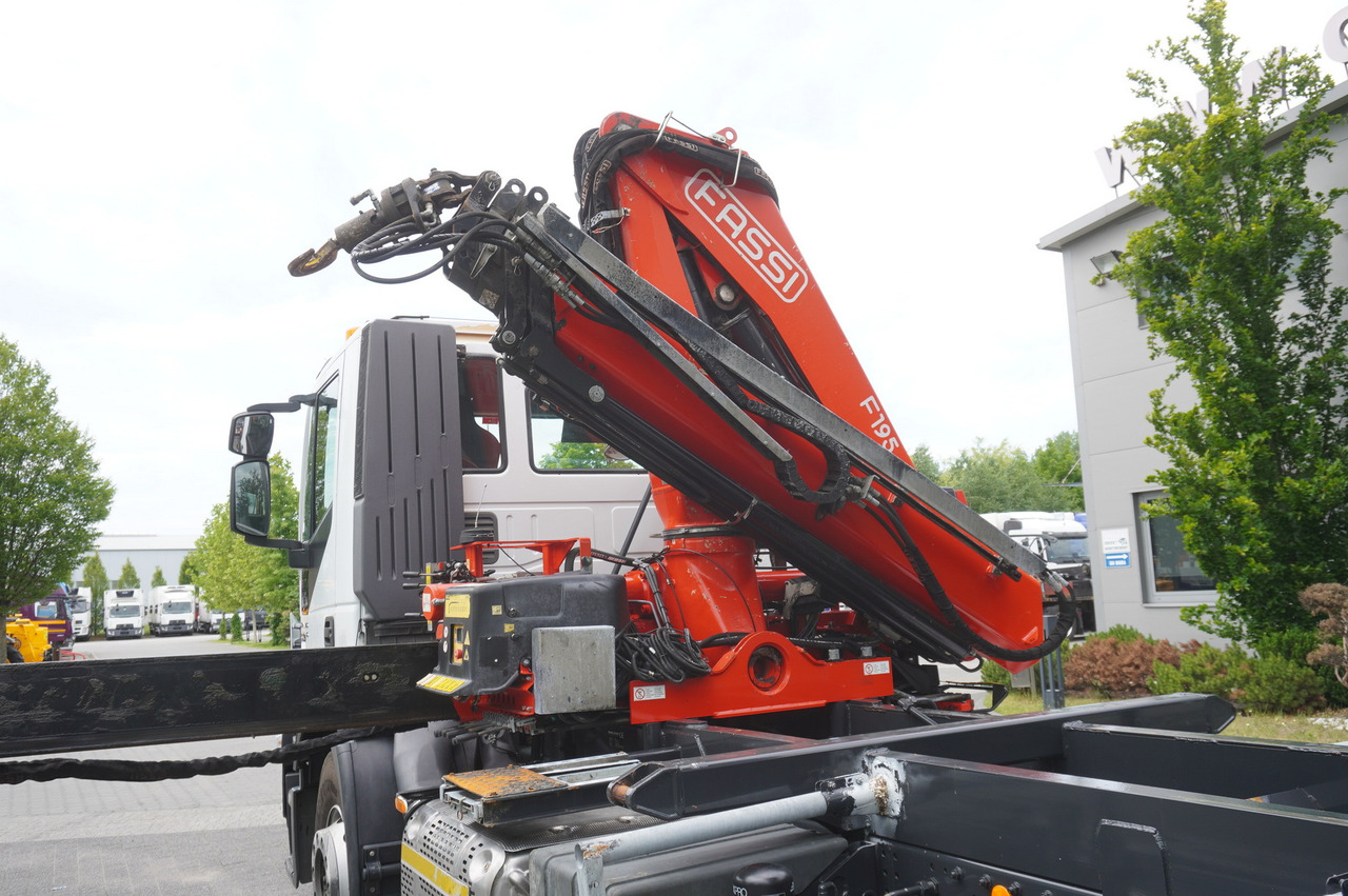 הַחכָּרָה IVECO STRALIS 330 E6 / FASSI 195A 8.5 T / 3-side tipper IVECO STRALIS 330 E6 / FASSI 195A 8.5 T / 3-side tipper: תמונה 13