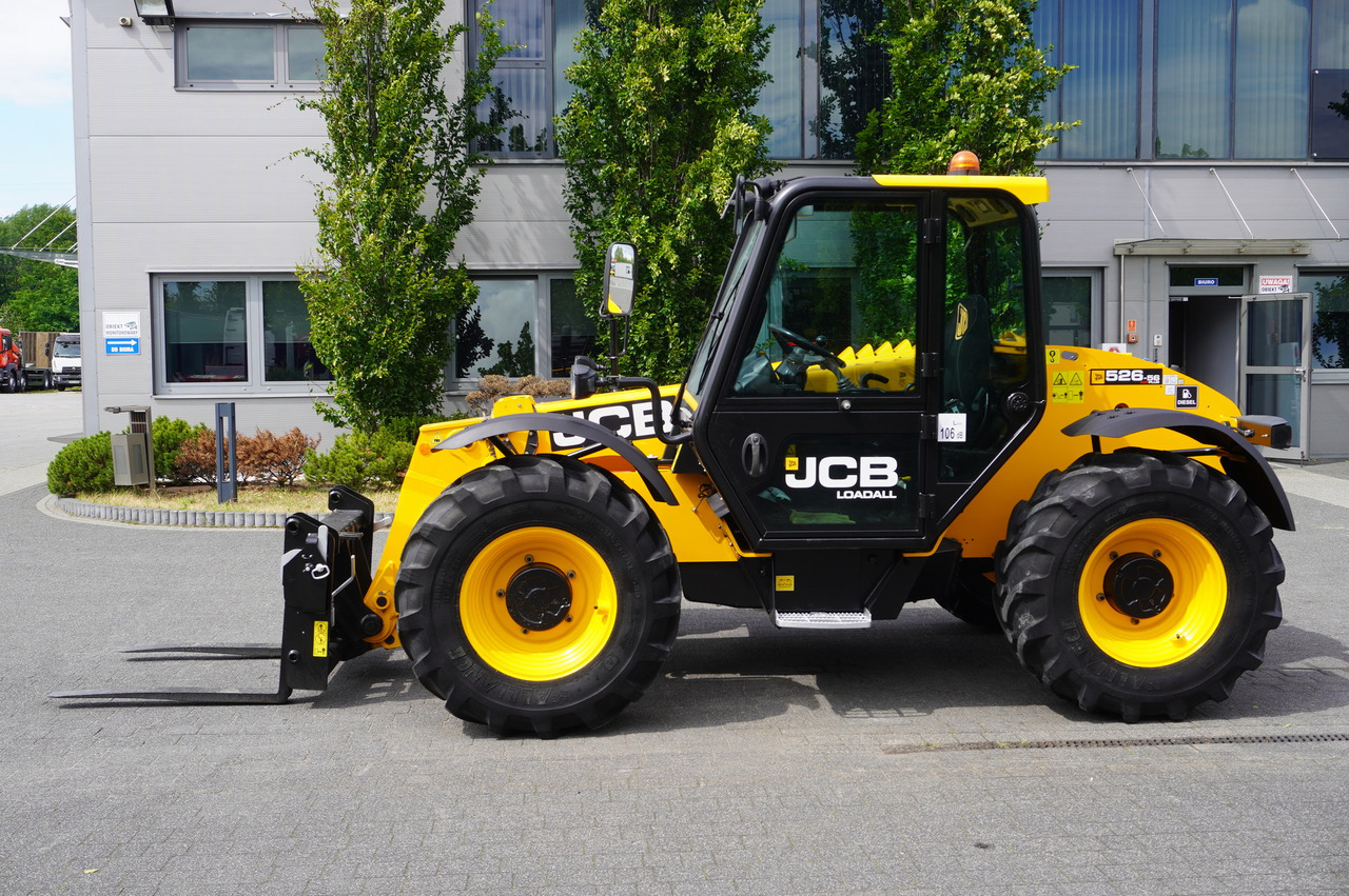 JCB 526-56 AGRI Plus / 5.6 m telescopic loader / joystick - מפעיל טלסקופי: תמונה 2 JCB 526-56 AGRI Plus / 5.6 m telescopic loader / joystick - מפעיל טלסקופי: תמונה 2