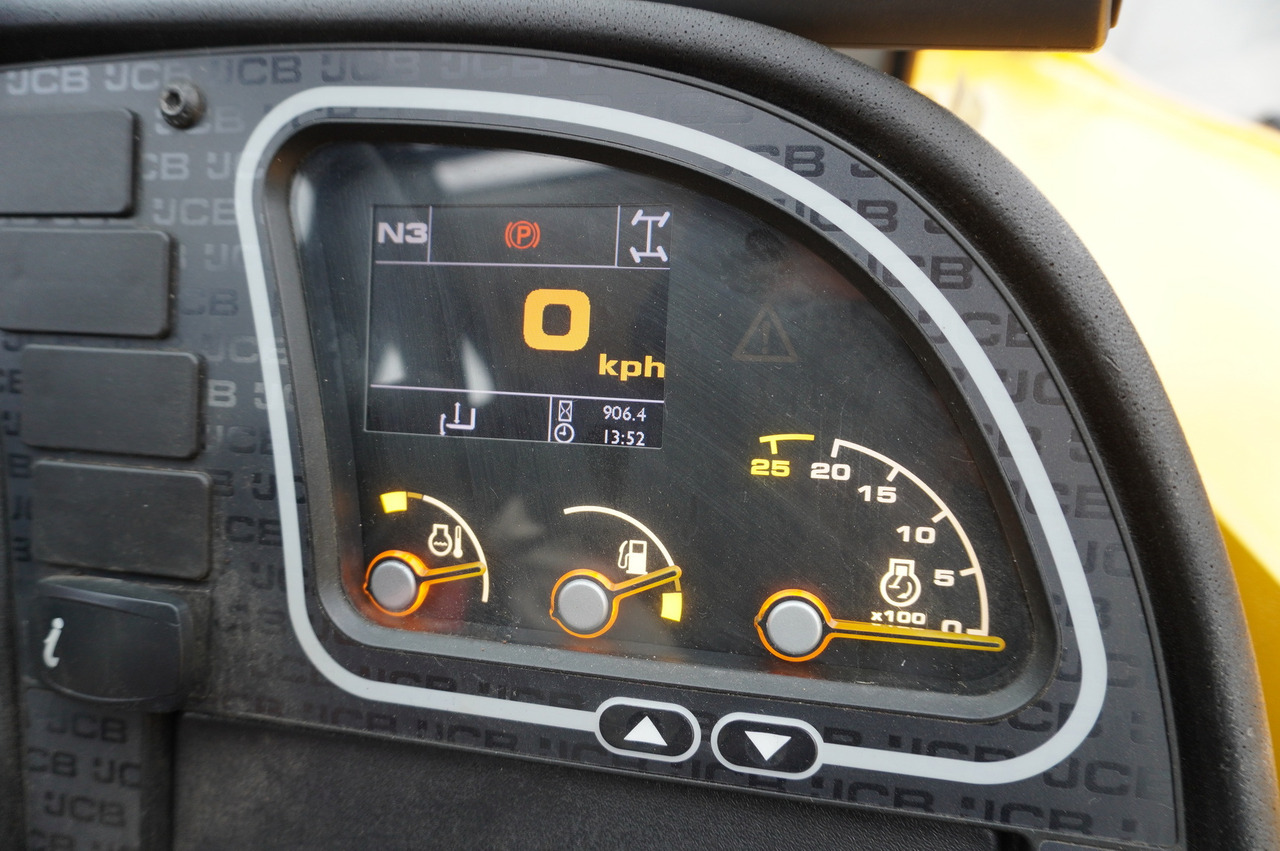 JCB 531-70 / 900 MTH telescopic charger! / 3.1 T / 7 M - מפעיל טלסקופי: תמונה 2 JCB 531-70 / 900 MTH telescopic charger! / 3.1 T / 7 M - מפעיל טלסקופי: תמונה 2