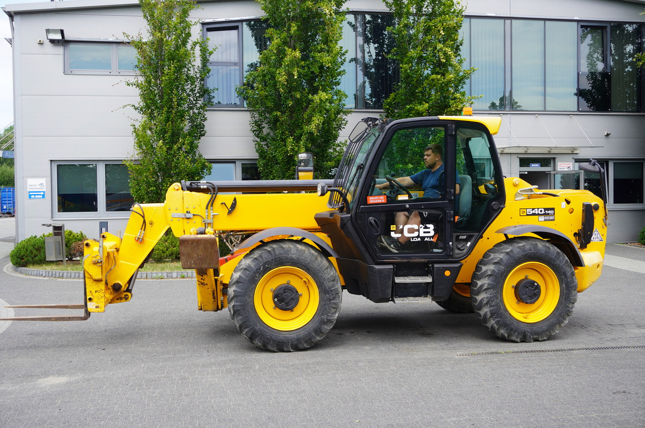 JCB 540-140 telescopic loader / 14 m range / 1800 MTH - מעמיס גלגלים טלסקופי: תמונה 3 JCB 540-140 telescopic loader / 14 m range / 1800 MTH - מעמיס גלגלים טלסקופי: תמונה 3