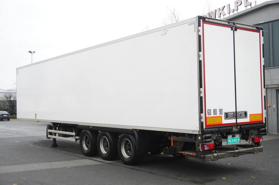 LAMBERET refrigerated semi-trailer / Carrier Vector 1550 unit - סמיטריילר עם קירור: תמונה 4 LAMBERET refrigerated semi-trailer / Carrier Vector 1550 unit - סמיטריילר עם קירור: תמונה 4