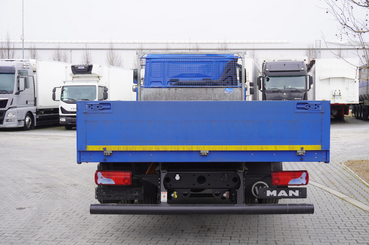MAN TGM 15.250 / 160,000 km! / 2021 / Flatbed 18 EPAL / 8.8 t capacity - משאית צד נופל/ שטוחה: תמונה 4 MAN TGM 15.250 / 160,000 km! / 2021 / Flatbed 18 EPAL / 8.8 t capacity - משאית צד נופל/ שטוחה: תמונה 4