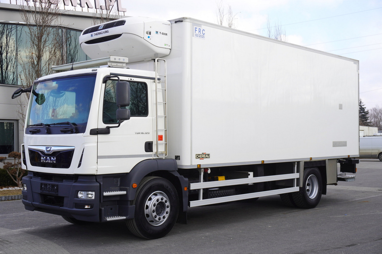MAN TGM 18.320 / CHEREAU meat hook refrigerator / Carcass elevator - משאית קירור: תמונה 2 MAN TGM 18.320 / CHEREAU meat hook refrigerator / Carcass elevator - משאית קירור: תמונה 2