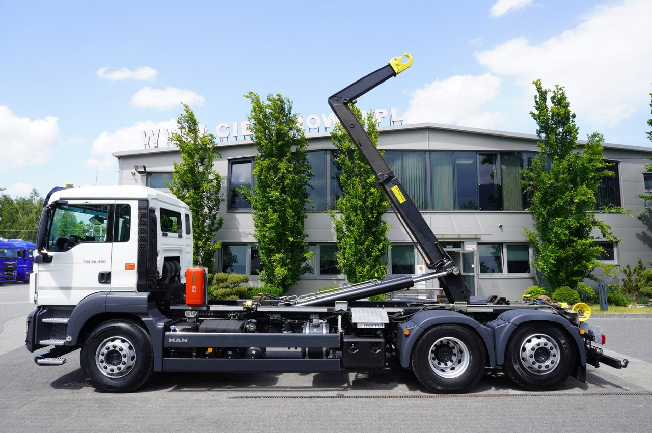MAN TGS 26.430 E6 6x2 / HIAB Multilift hooklift - משאית הרמת וו: תמונה 3 MAN TGS 26.430 E6 6x2 / HIAB Multilift hooklift - משאית הרמת וו: תמונה 3