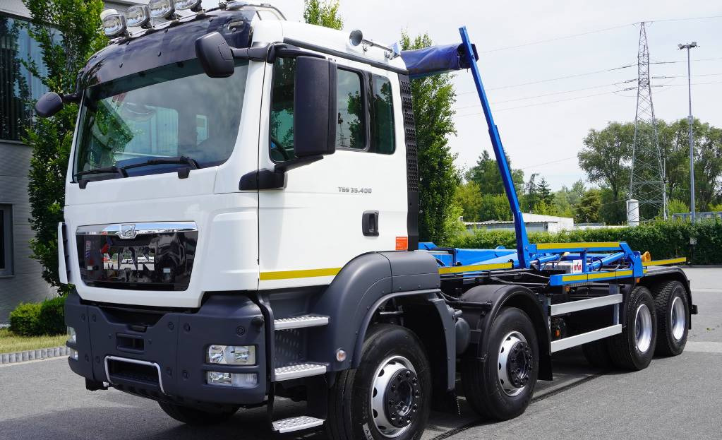 MAN TGS 35.400 8×4 HYVA LIFT 32.56 SE hooklift - משאית הרמת וו: תמונה 4 MAN TGS 35.400 8×4 HYVA LIFT 32.56 SE hooklift - משאית הרמת וו: תמונה 4