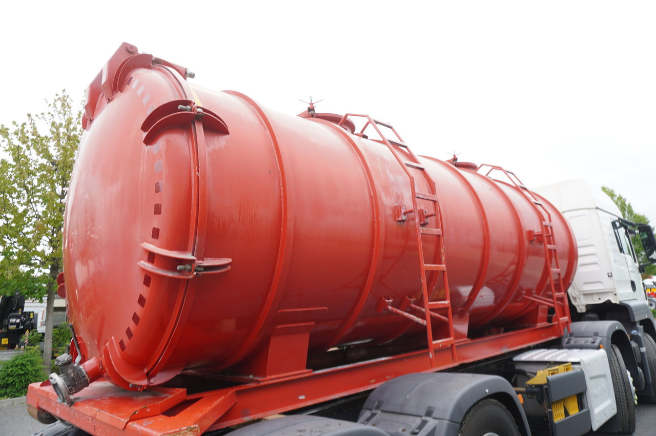 משאית מכל MAN TGS 35.420 8×2 / NEW septic barrel 13000 L / 3 steered axles: תמונה 10