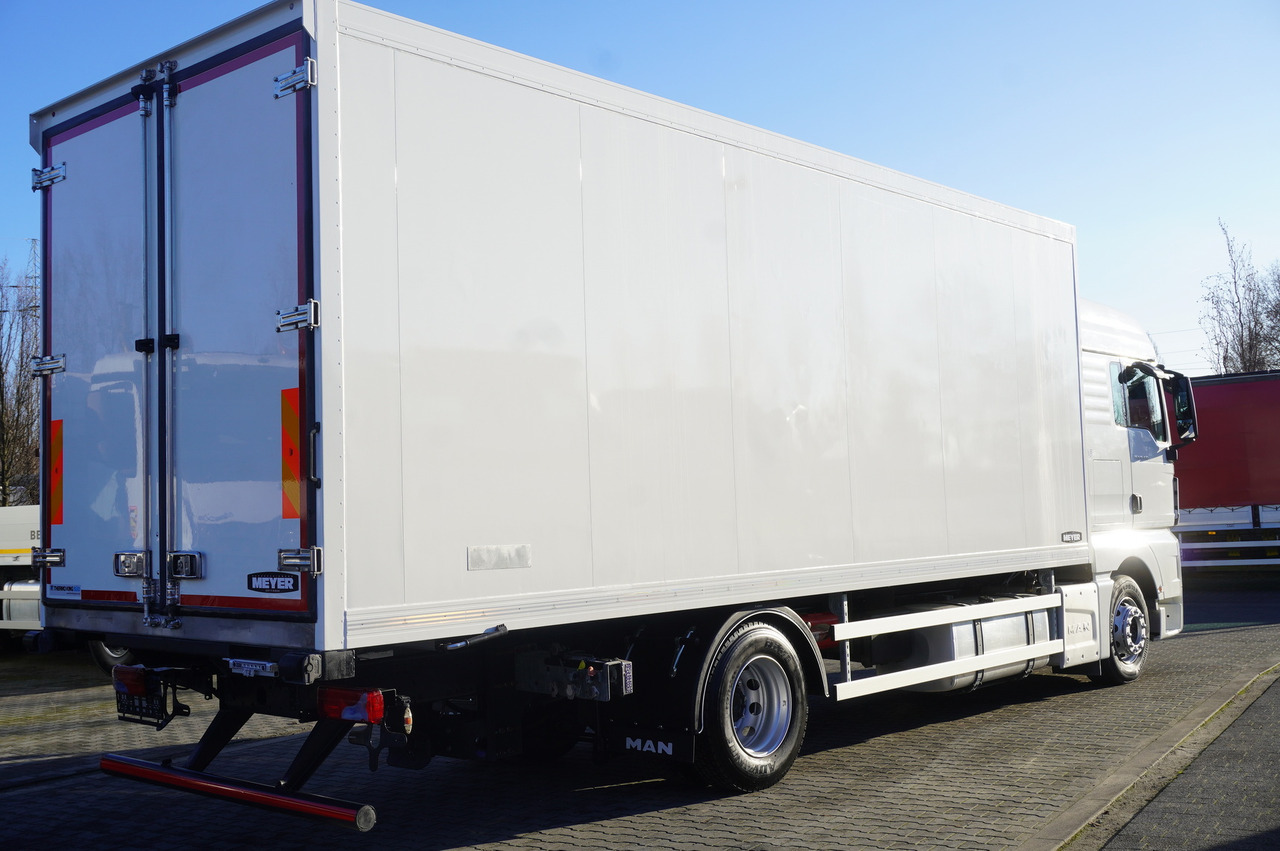 MAN TGX 18.430 E6 / Meyer 19 EPAL refrigerator / Sleeper cab - משאית קירור: תמונה 3 MAN TGX 18.430 E6 / Meyer 19 EPAL refrigerator / Sleeper cab - משאית קירור: תמונה 3