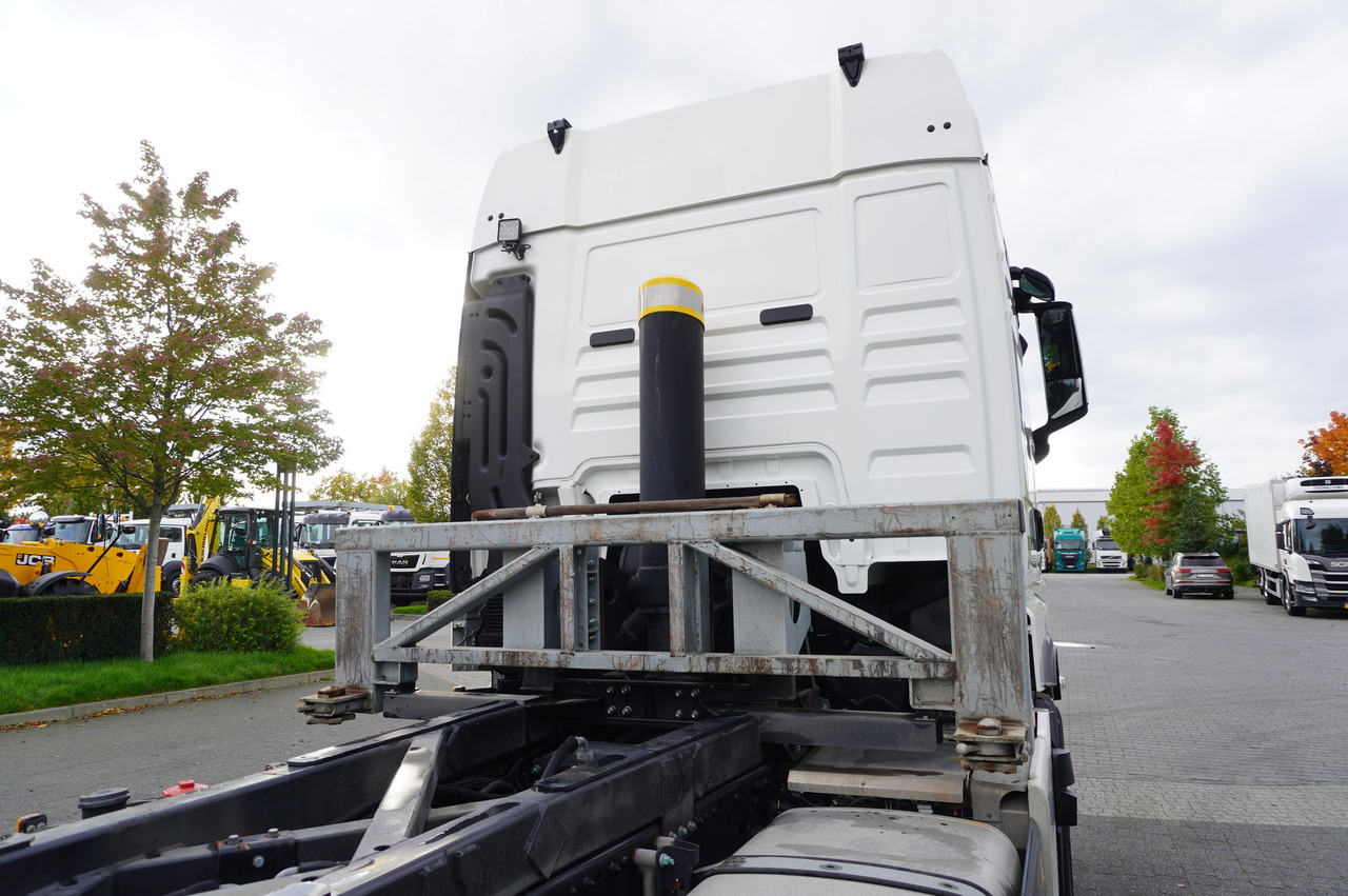 MAN TGX 26.470 6x2 COINTAINERKIPPER HYVA HIRMSCHLING / 200 tho. km! - מוביל מכולות/ משאית החלפת גוף: תמונה 5 MAN TGX 26.470 6x2 COINTAINERKIPPER HYVA HIRMSCHLING / 200 tho. km! - מוביל מכולות/ משאית החלפת גוף: תמונה 5