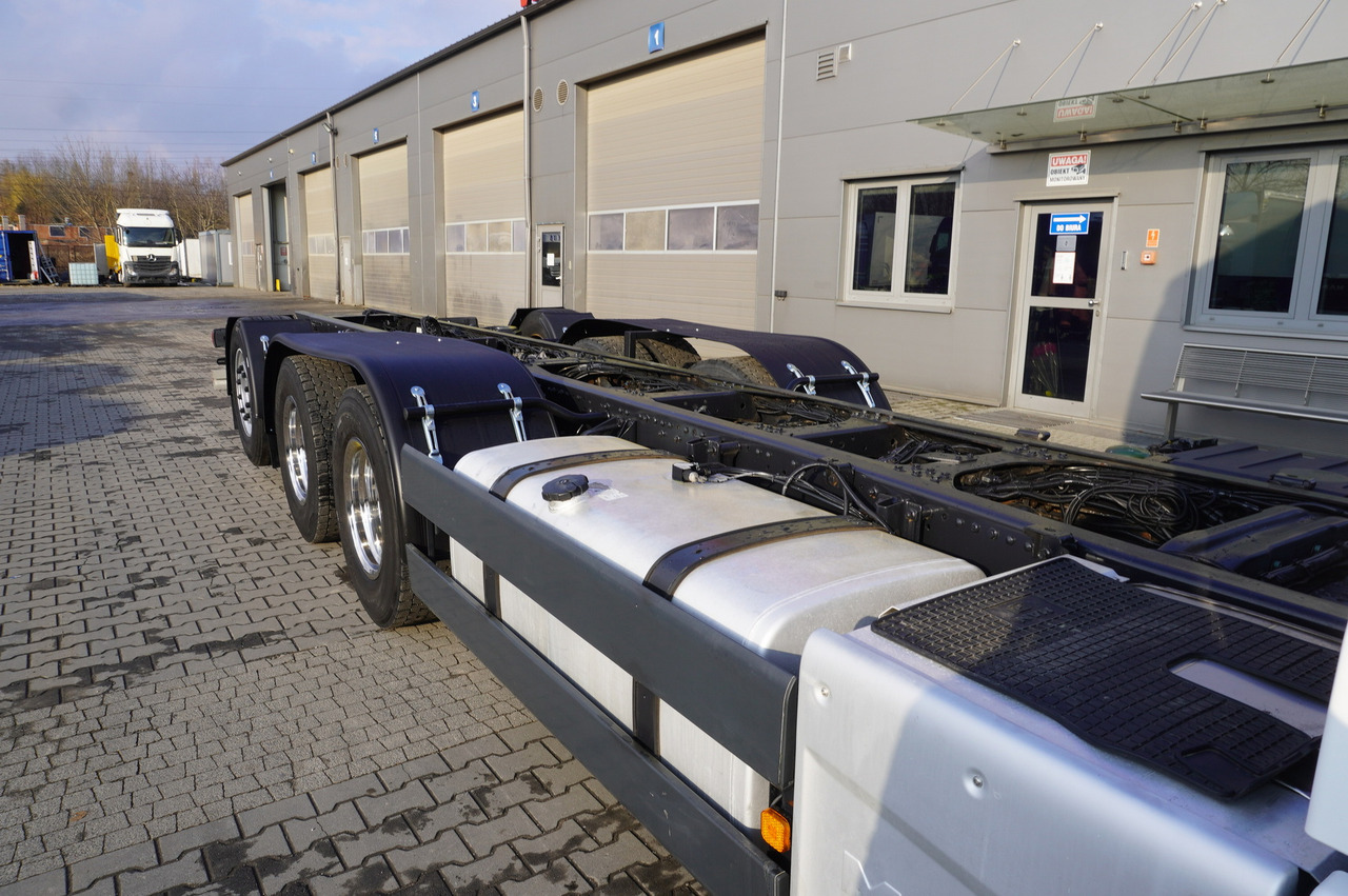 משאית עם שלדת תא MAN TGX 35.580 E6 8x4/4 - 8.8m chassis frame: תמונה 20
