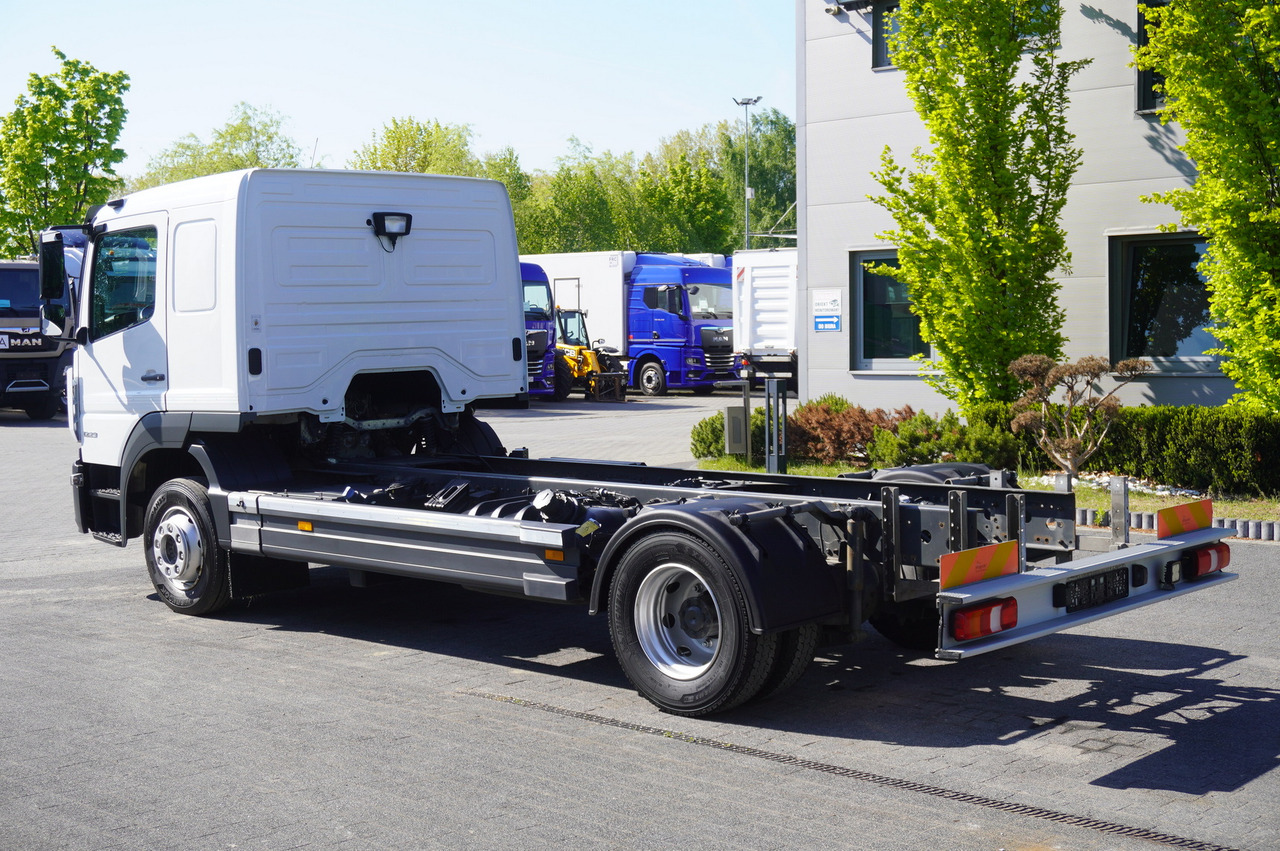 MERCEDES-BENZ 1223 / Full ADR / 440 cm chassis / Sleeper cab / 175 tho. km - משאית עם שלדת תא: תמונה 5 MERCEDES-BENZ 1223 / Full ADR / 440 cm chassis / Sleeper cab / 175 tho. km - משאית עם שלדת תא: תמונה 5