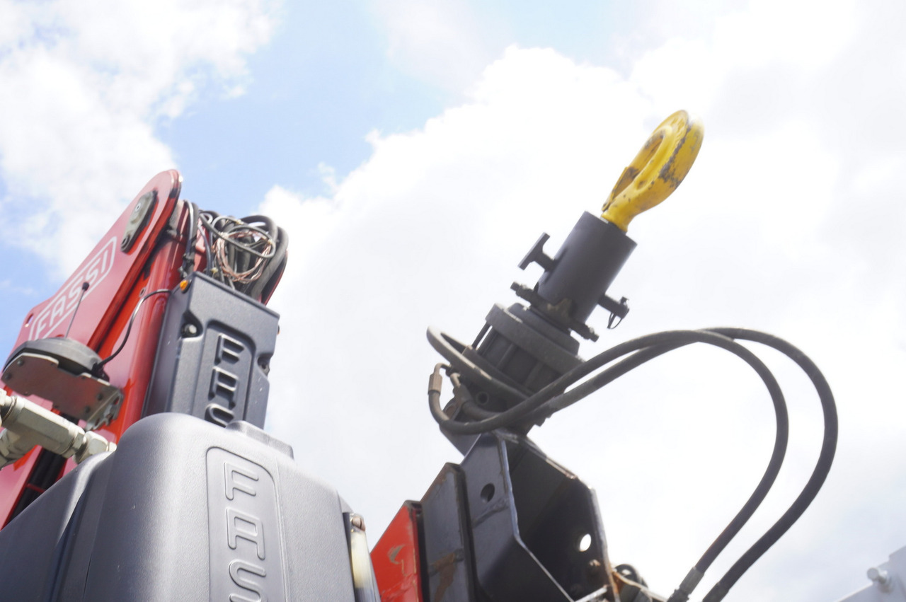 משאית מנוף MERCEDES-BENZ AROCS 2633 6x4 / 5.5 T crane FASSI F135 / Tipper 15 EPAL: תמונה 14