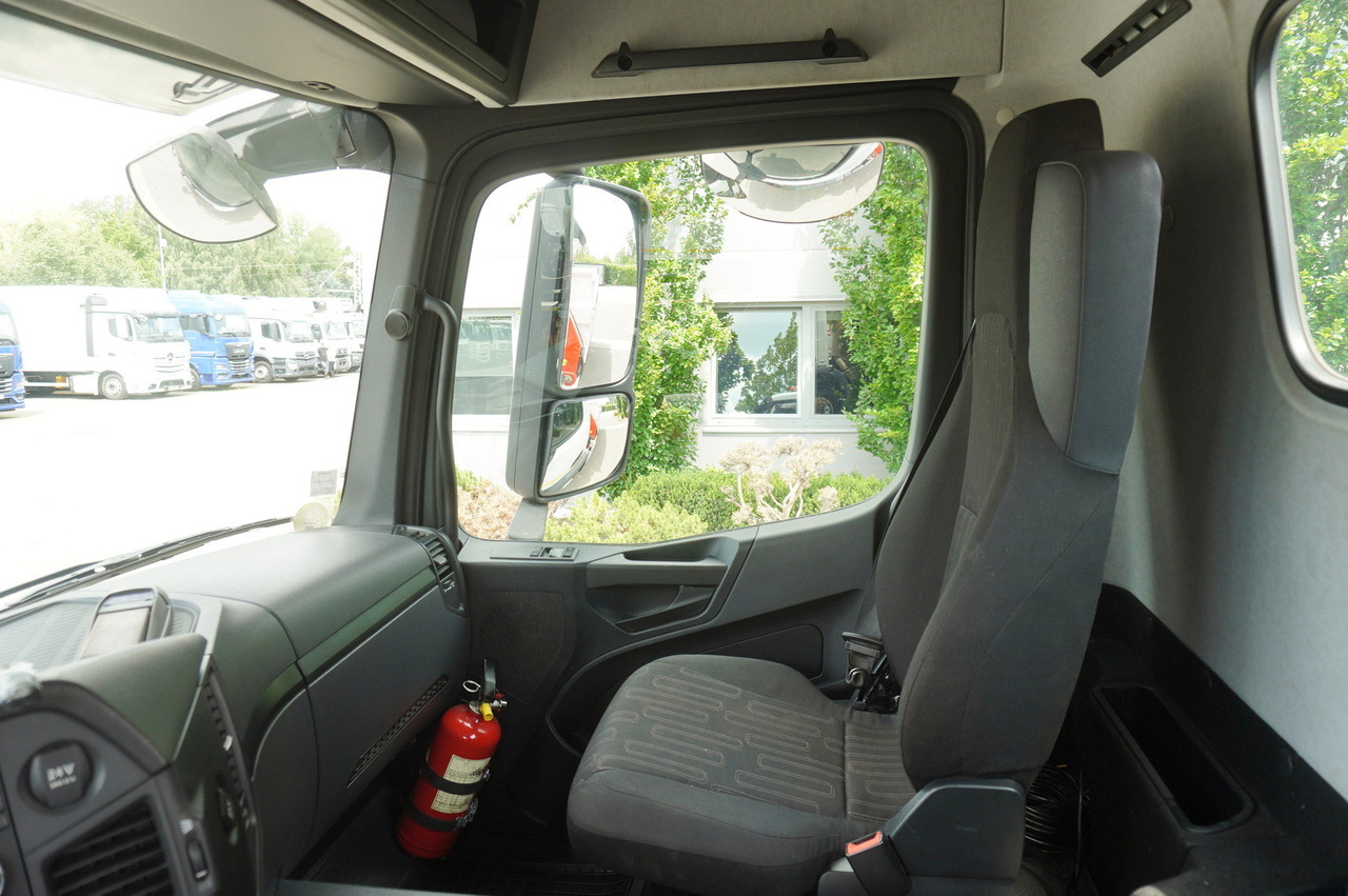 משאית מנוף MERCEDES-BENZ AROCS 2633 6x4 / 5.5 T crane FASSI F135 / Tipper 15 EPAL: תמונה 28