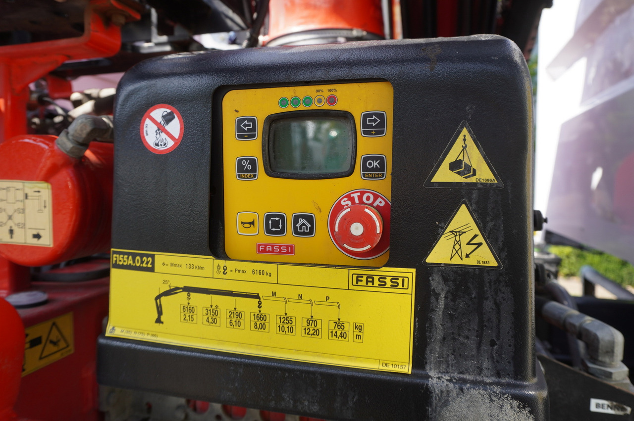 משאית צד נופל/ שטוחה, משאית מנוף MERCEDES-BENZ AROCS 2636 / Fassi F155A.0.22 crane 6t / 120 tho. km / 3-sided dump truck / 2 x Bordmatic: תמונה 17
