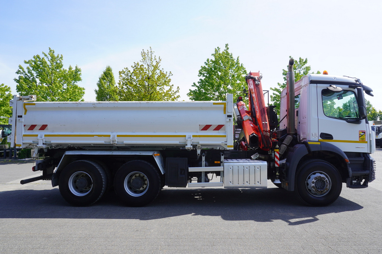 משאית צד נופל/ שטוחה, משאית מנוף MERCEDES-BENZ AROCS 2636 / Fassi F155A.0.22 crane 6t / 120 tho. km / 3-sided dump truck / 2 x Bordmatic: תמונה 7