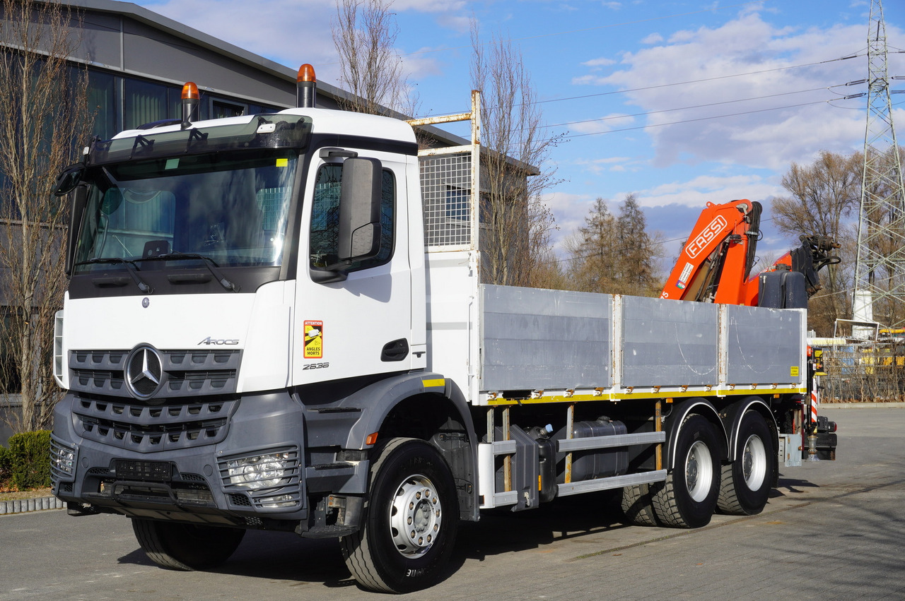 MERCEDES-BENZ AROCS 2636 Flatbed / HDS FASSI F175 7.7 T / 150,000 km - עגורן נייד: תמונה 2 MERCEDES-BENZ AROCS 2636 Flatbed / HDS FASSI F175 7.7 T / 150,000 km - עגורן נייד: תמונה 2