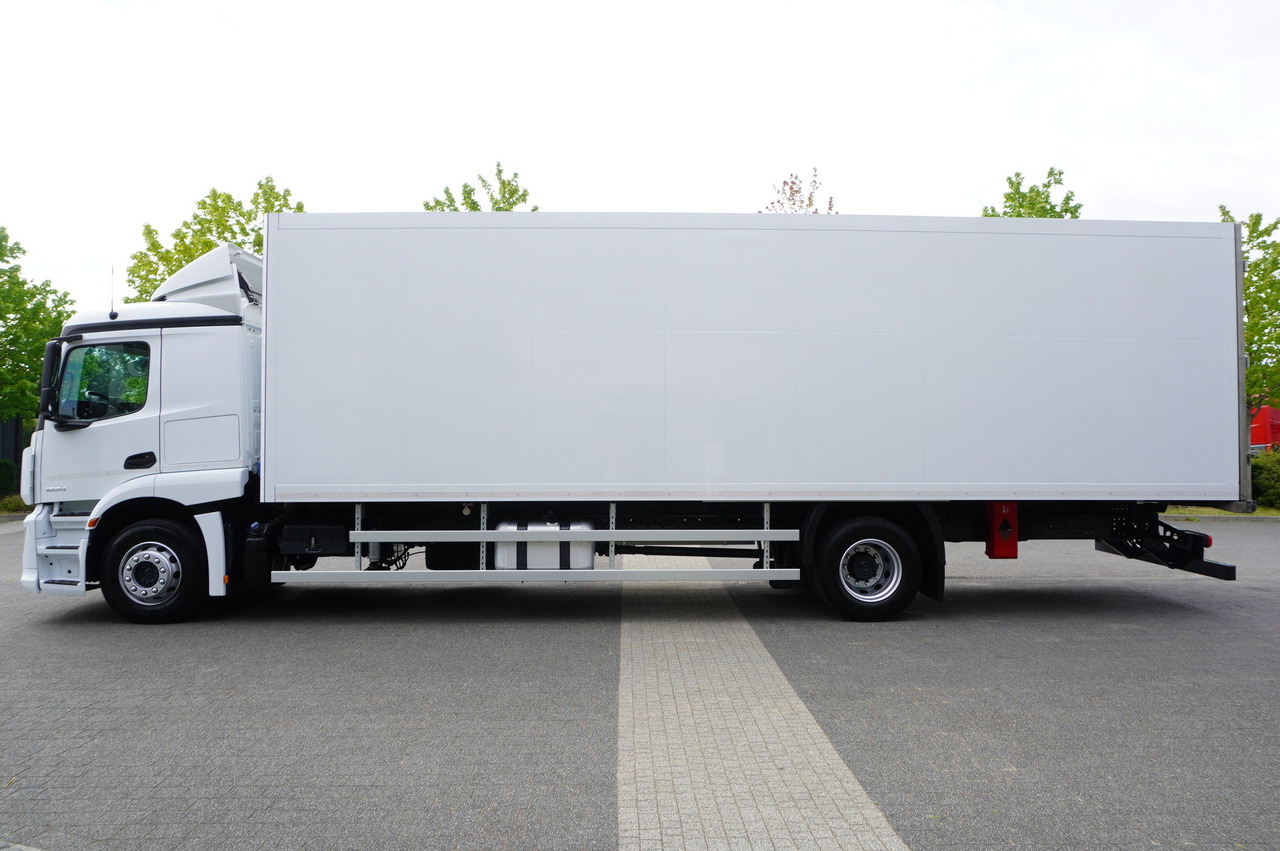MERCEDES-BENZ Actros 1824 / Refrigerator 22 EPAL / Carrier Supra 850 / Sleeping cabin - משאית קירור: תמונה 2 MERCEDES-BENZ Actros 1824 / Refrigerator 22 EPAL / Carrier Supra 850 / Sleeping cabin - משאית קירור: תמונה 2