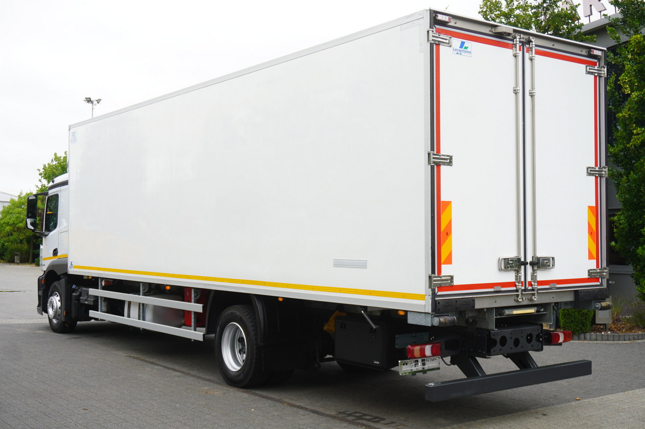 MERCEDES-BENZ Actros 1824 / Refrigerator 22 EPAL / Carrier Supra 950 / Sleeping cabin - משאית קירור: תמונה 2 MERCEDES-BENZ Actros 1824 / Refrigerator 22 EPAL / Carrier Supra 950 / Sleeping cabin - משאית קירור: תמונה 2