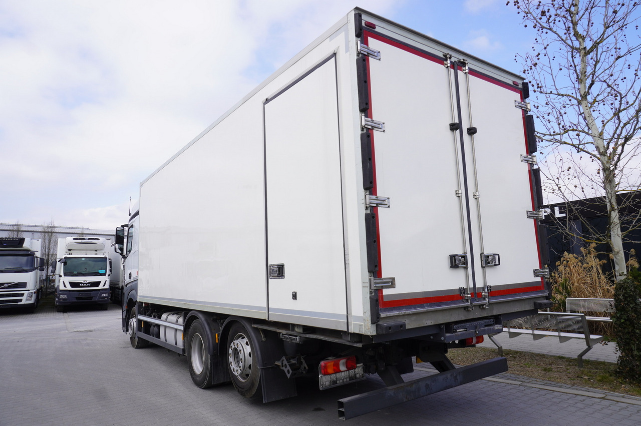 MERCEDES-BENZ Actros 2542 / GIGA cabin / Thermoking 1000R - משאית קירור: תמונה 3 MERCEDES-BENZ Actros 2542 / GIGA cabin / Thermoking 1000R - משאית קירור: תמונה 3